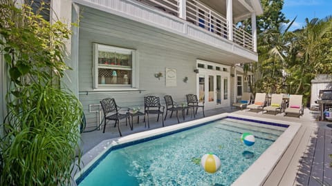 Americana Tropicale by Last Key Realty House in Key West
