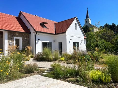 Property building, Summer, Garden