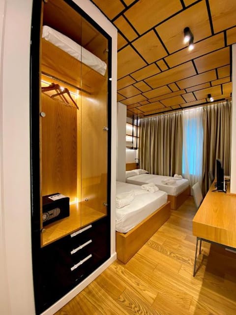 Bed, Photo of the whole room, Bedroom, wardrobe