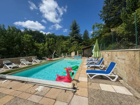 Garden view, Pool view, Swimming pool, sunbed
