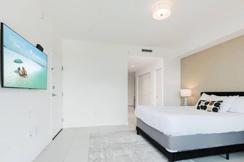 Wonderful Studio Apartment in Downtown Doral Apartment in Doral