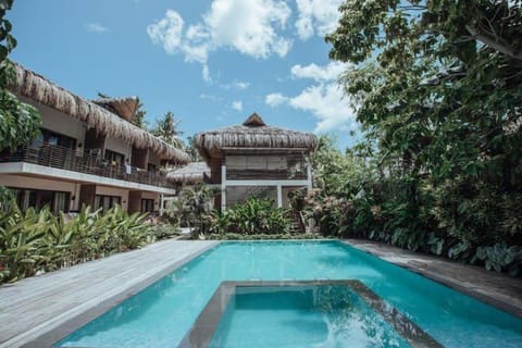 Property building, Day, Garden, Garden view, Pool view, Swimming pool