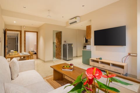 TV and multimedia, Kitchen or kitchenette, Living room, Seating area, Dining area, Evening entertainment, air conditioner