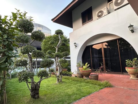 Property building, Garden, Garden view