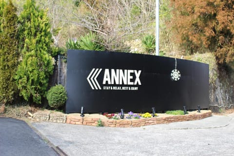 Day, Property logo or sign, Logo/Certificate/Sign