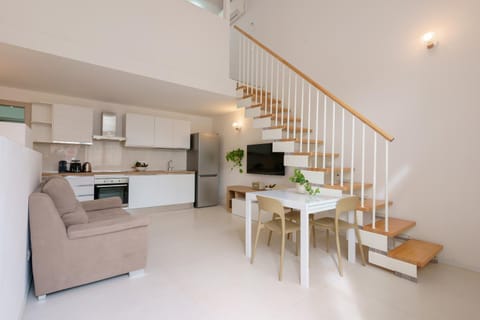 Kitchen or kitchenette, Living room, Dining area, dishwasher, stove