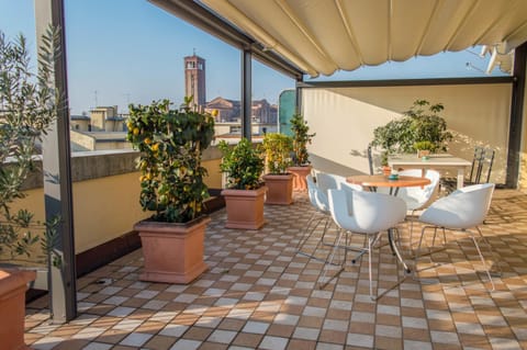 Day, Balcony/Terrace