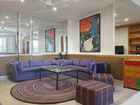 Seating area