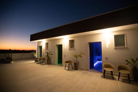 Property building, Balcony/Terrace, Sunset