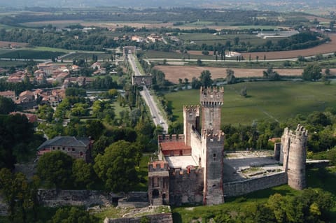 Nearby landmark, Natural landscape, Bird's eye view