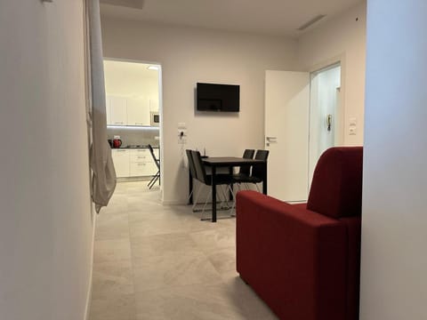 TV and multimedia, Kitchen or kitchenette, Living room, Dining area