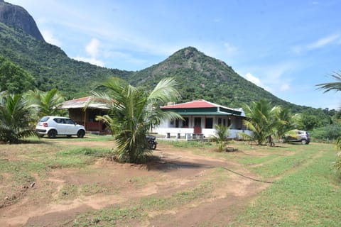 Property building, Day, Natural landscape, Mountain view