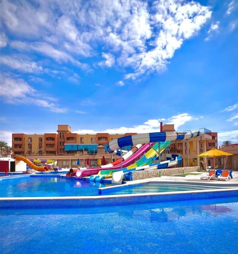 Aqua park, Swimming pool