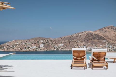 Day, Pool view, Sea view, Swimming pool, sunbed