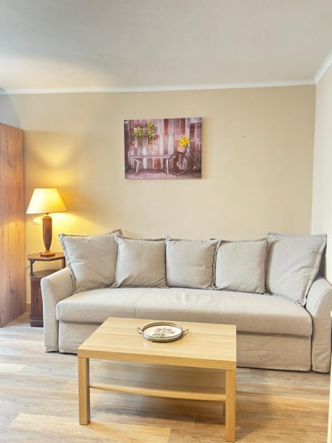 Seating area, Bedroom