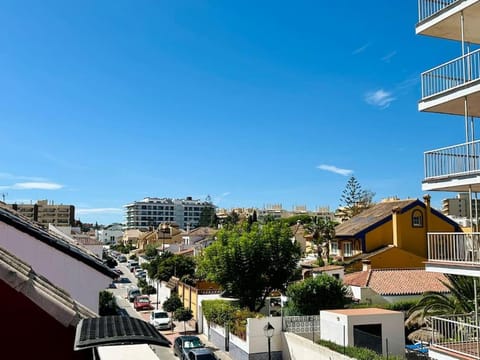 Day, Neighbourhood, Street view