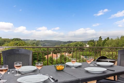 La Frênaie - Quiet - Swimming pool - Car park Apartment in Villeneuve-Loubet