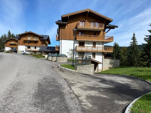 Appartement chic 6 pers avec parking aux Saisies - FR-1-809-5 Apartment in Villard-sur-Doron