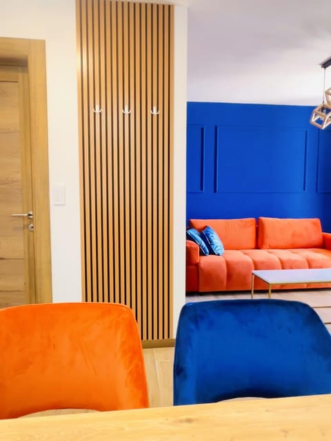 Living room, Photo of the whole room, Seating area