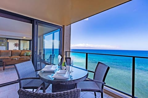 Balcony/Terrace, Seating area, Dining area, Sea view
