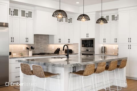 Desert Sands Oasis at Desert Color (by Ember Stays) House in St George