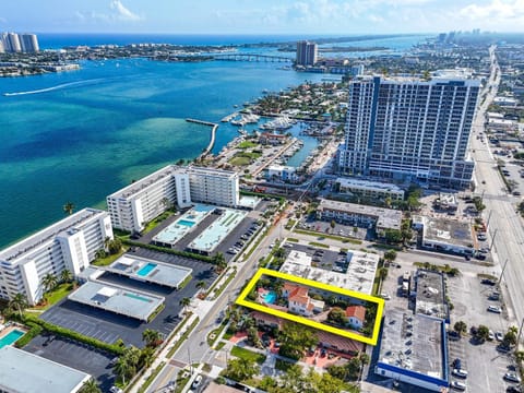 1926 Mediterranean Home with Heated Pool Sleeps 12 House in Lake Park