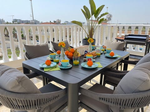 Balcony/Terrace, Dining area
