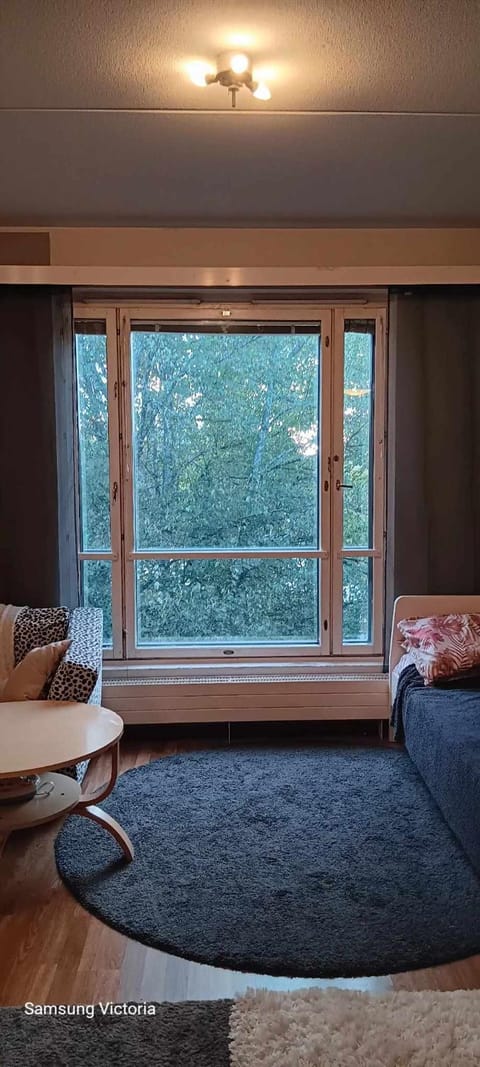 Peaceful Oasis by East Center Apartment in Helsinki