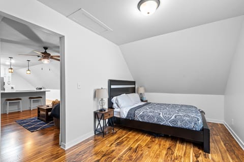 Bed, Kitchen or kitchenette, Bedroom, furniture