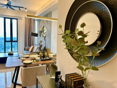 Living room, Decorative detail, Seating area, Dining area