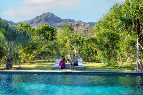 Nearby landmark, Day, People, Natural landscape, Garden, Guests, Garden view, Mountain view, Pool view, Swimming pool, group of guests