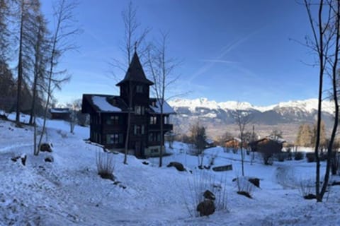 Chalet de La Tour Mayens de Sion 4 Vallées Chalet in Sion