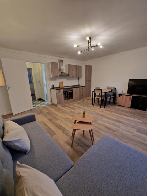 TV and multimedia, Living room, Seating area, Dining area, dishwasher