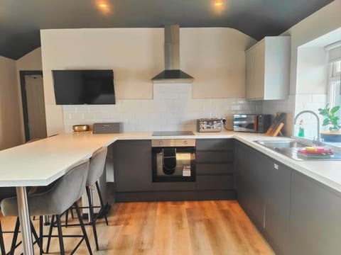 Sloane modern 2 bedroom seafront Apartment Apartment in Blackpool