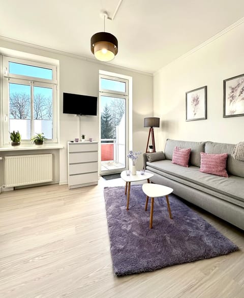 TV and multimedia, View (from property/room), View (from property/room), Living room
