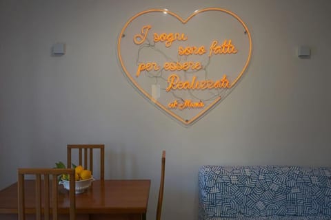 Pino Home Apartment in Priora