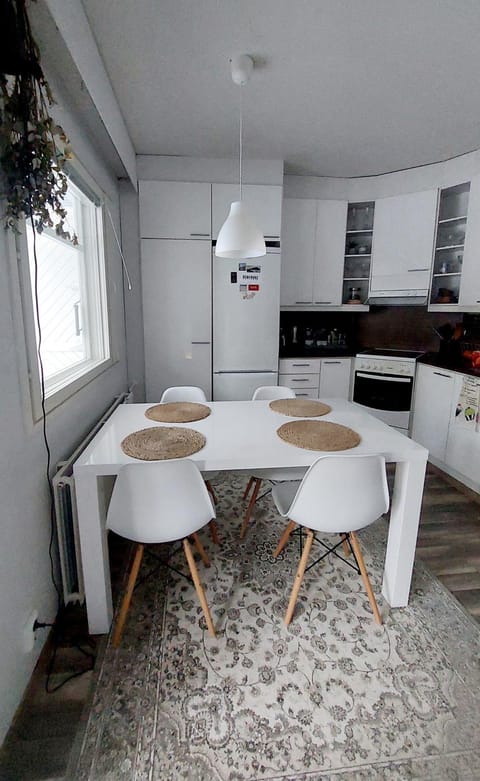 Dining area, dishwasher, oven, stove