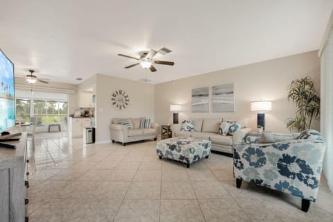 Hutt Haven House in Port Charlotte