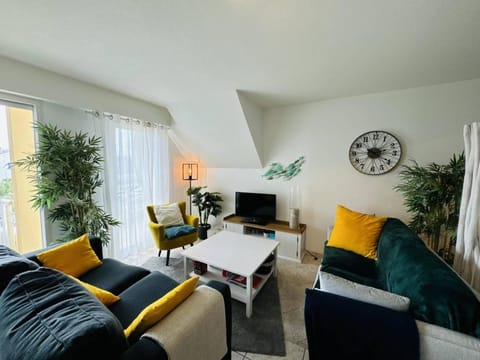 3 pièces plein centre, parking, 400m plage Apartment in Quiberon