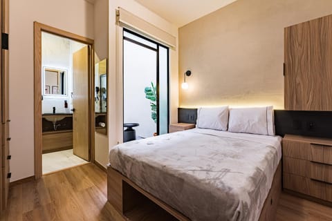 Bed, Kitchen or kitchenette, Photo of the whole room