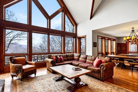 Blue Ridge Retreat with Wintergreen Advantage House in Nelson County