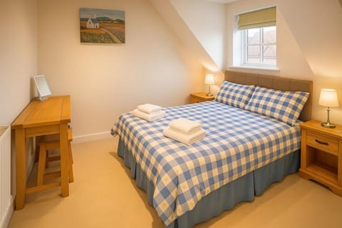 Elegant 2BD Townhouse in Thirsk: Cozy & Stylish House in Borough of Harrogate