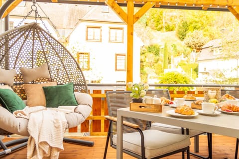 Balcony/Terrace, Dining area