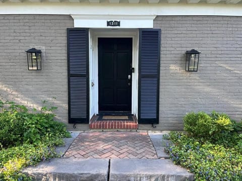 Historic Wayne Street - close to the Stadium House in South Bend