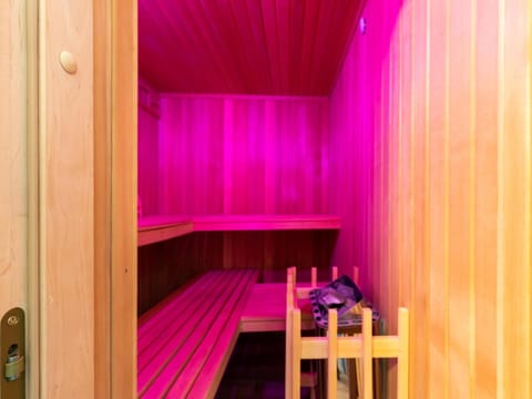 Living room, Spa and wellness centre/facilities