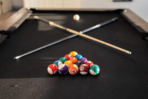 The Cardinal Walk to Stadium Pool+Spa Sportcourt House in Glendale