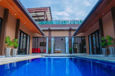Property building, Pool view