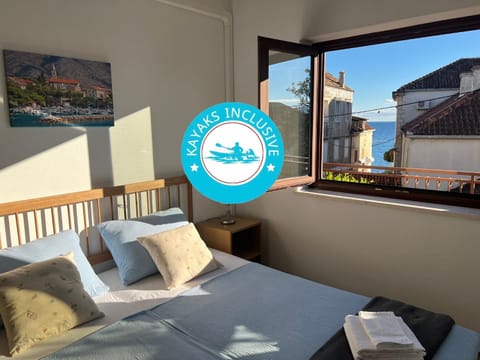 Bed, View (from property/room), Photo of the whole room, Bedroom