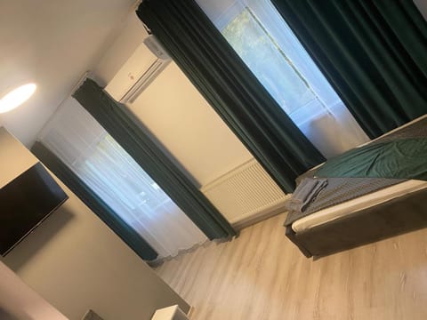 Crosi Home Hotel in Timiș County