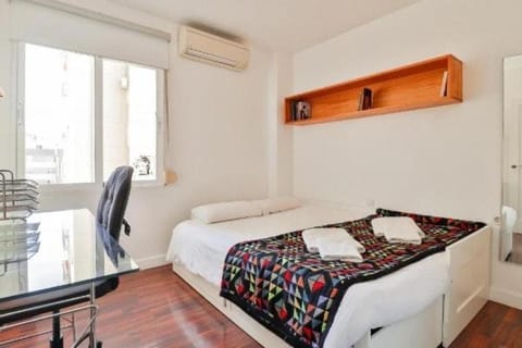 Big apartment, close to train station Apartment in Malaga